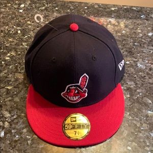 MLB Cleavland Indians fitted NWT   7 5/8